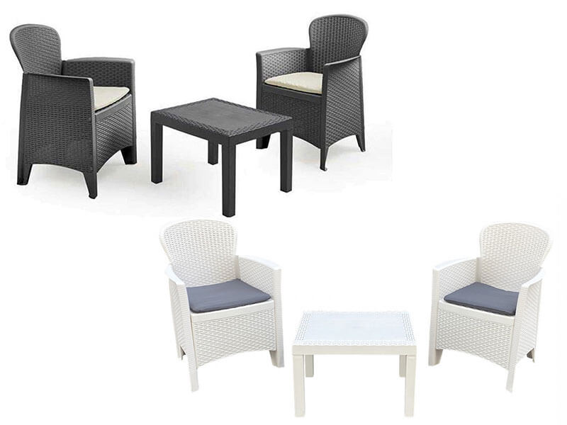 Сет маса со две столици во црна или бела боја - модел АКИТА